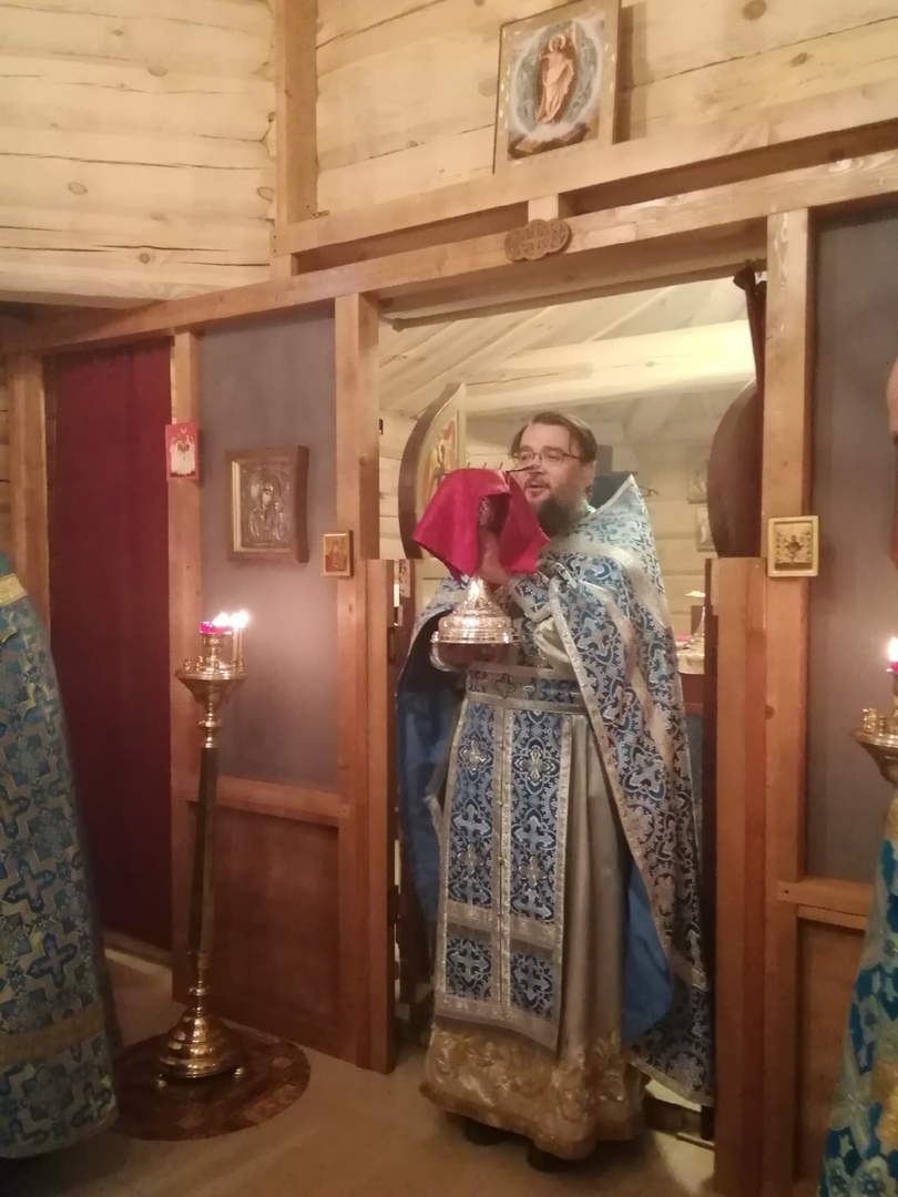 Литургия в часовне Неопалимой купины
