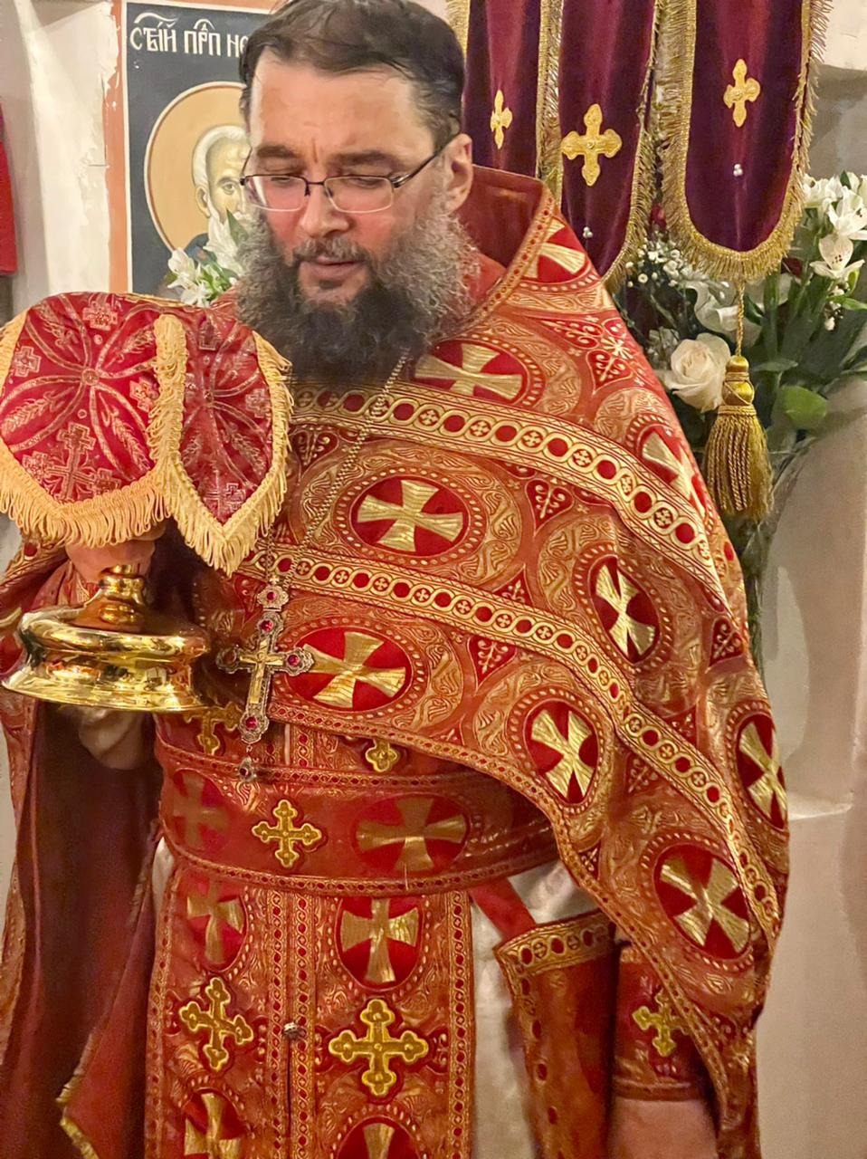 Праздничная литургия в Знаменской церкви