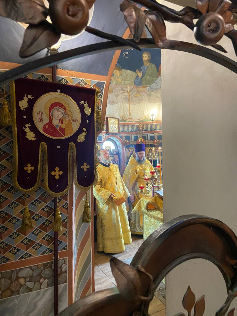 Литургия в Знаменской церкви