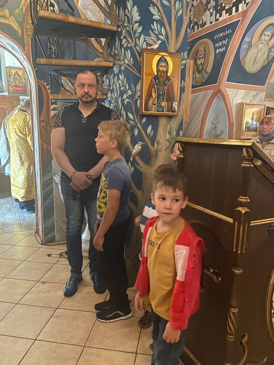 Литургия в Знаменской церкви