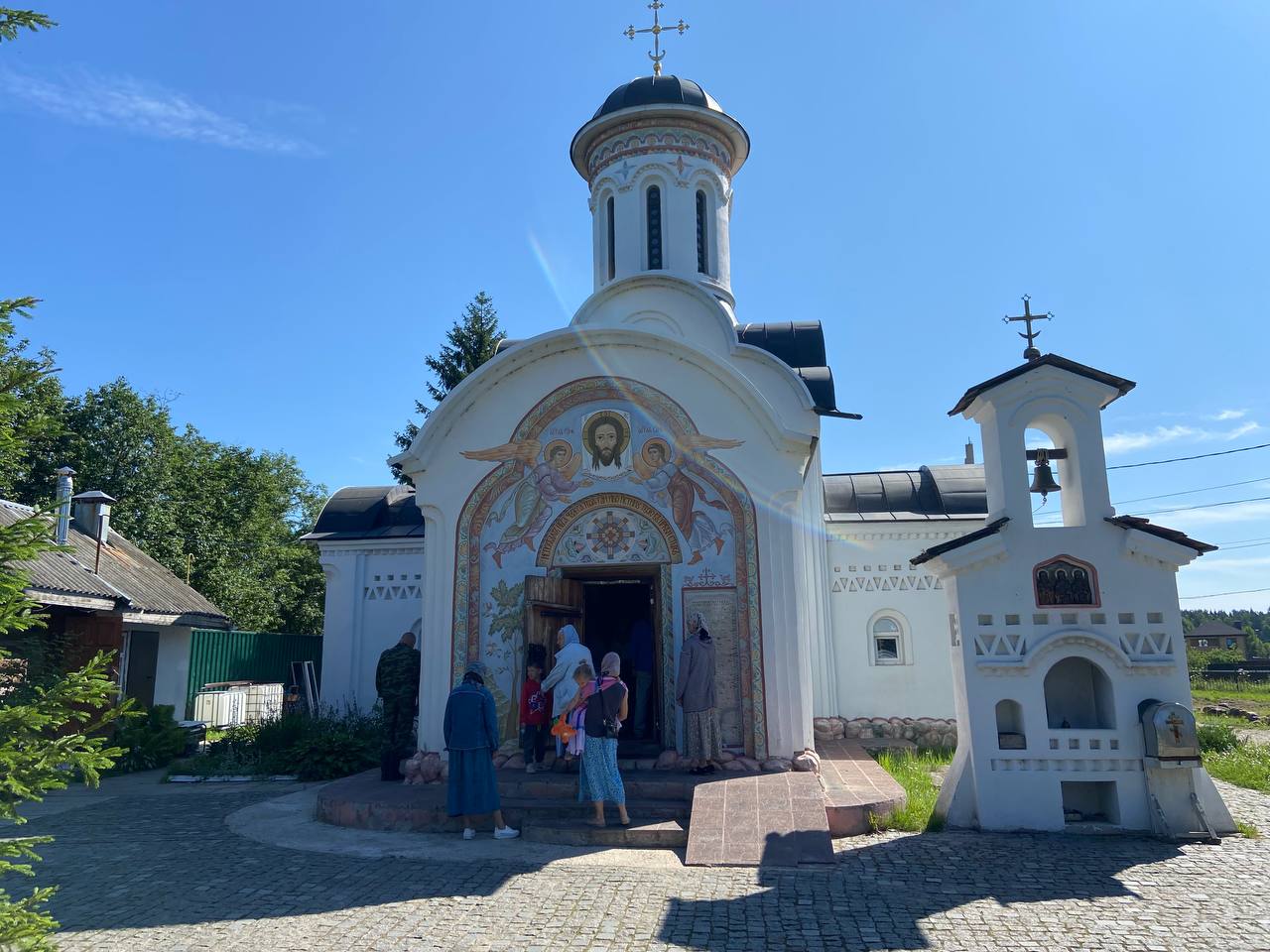 Литургия в Знаменской церкви