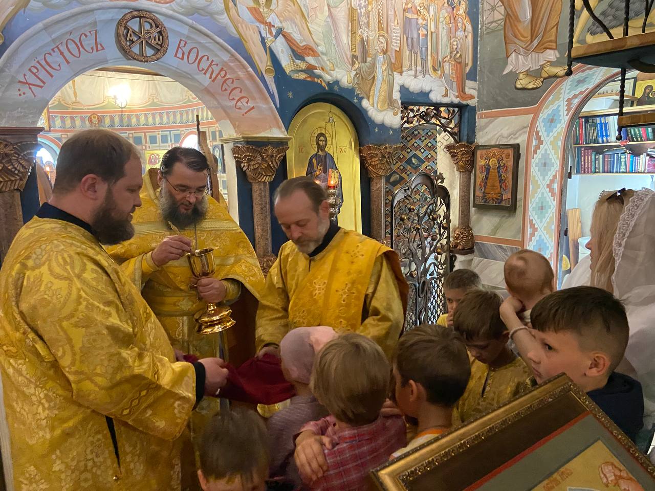 Литургия в Знаменской церкви