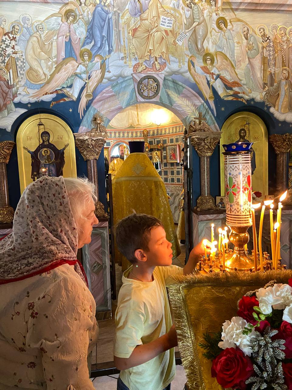 Литургия в Знаменской церкви