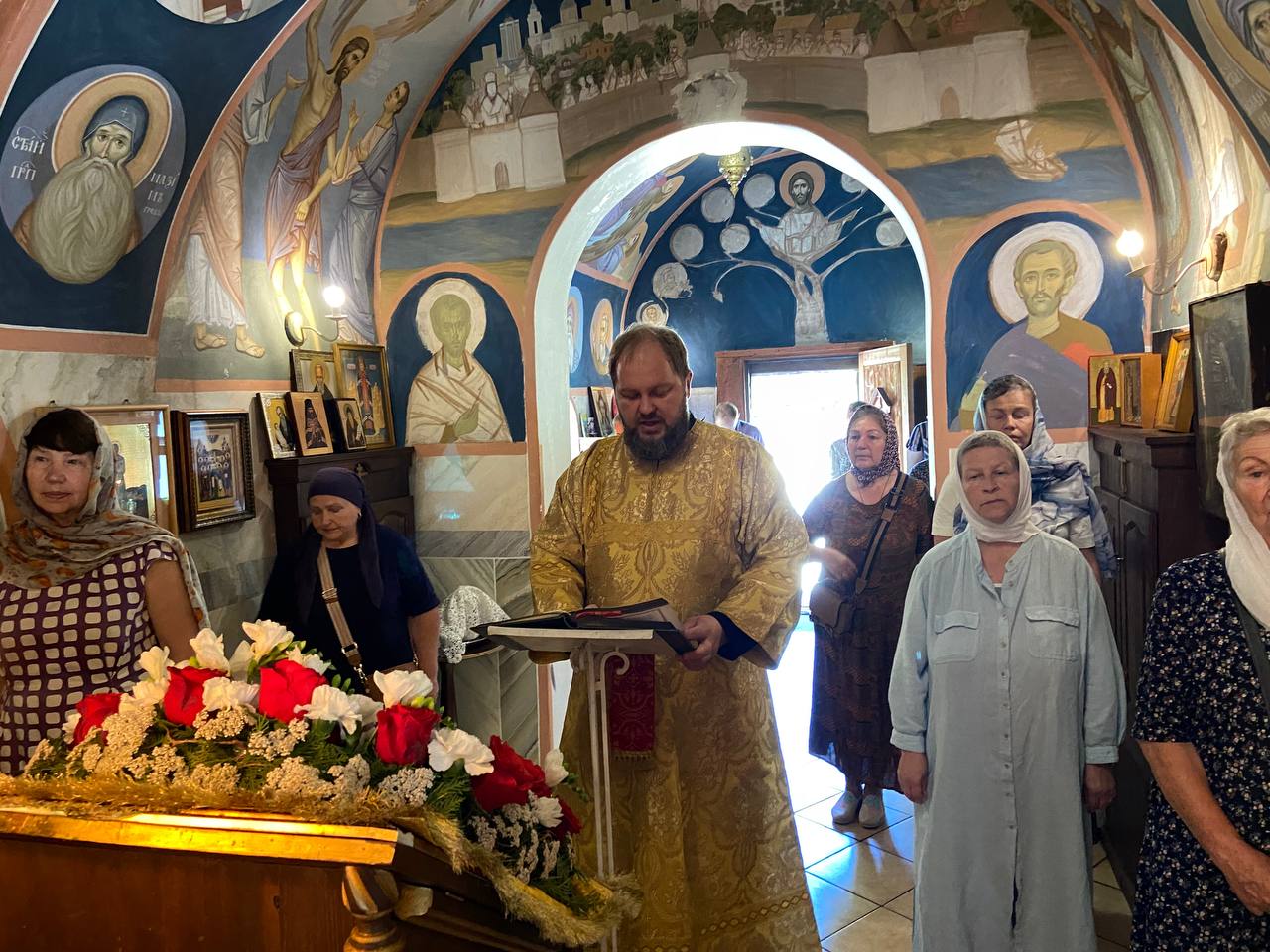 Литургия в Знаменской церкви