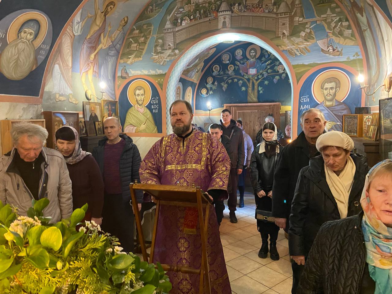 Литургия в Неделю Крестопоклонную