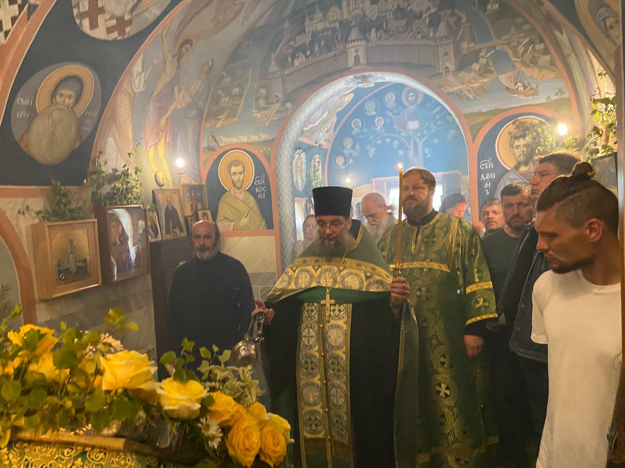 Всенощная накануне Дня Святой Троицы