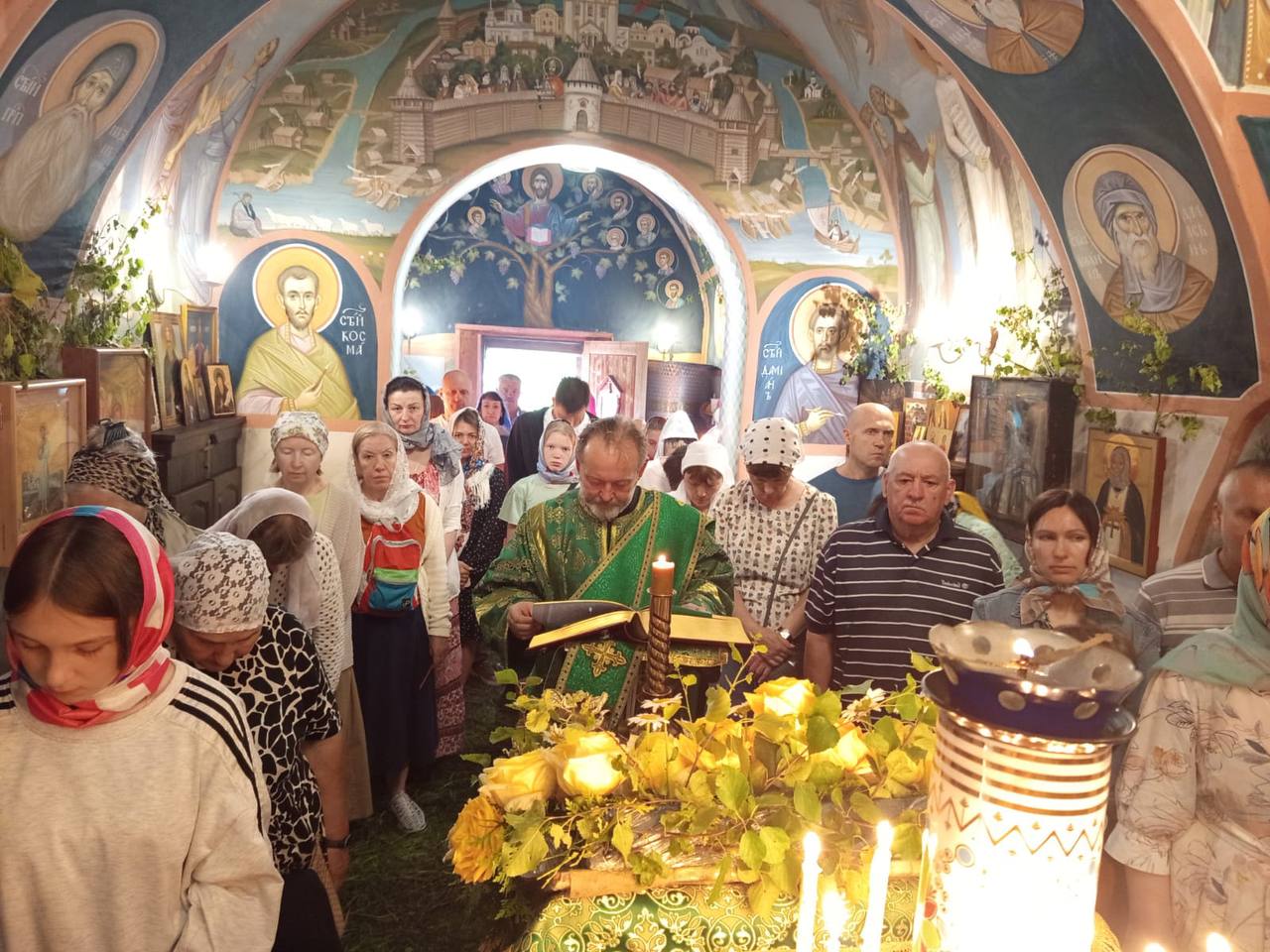 Литургия в День Святой Троицы
