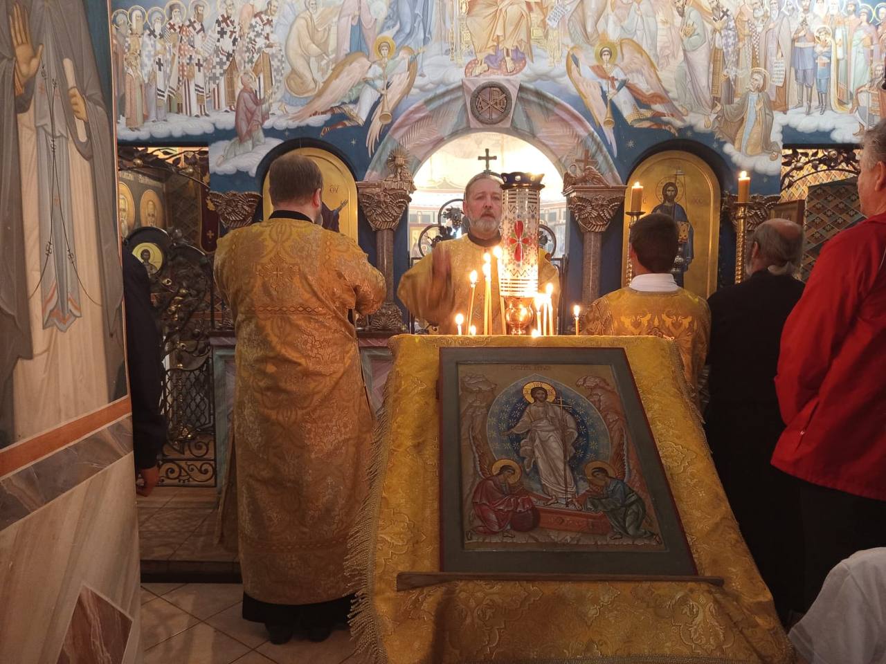 Литургия в Знаменской церкви