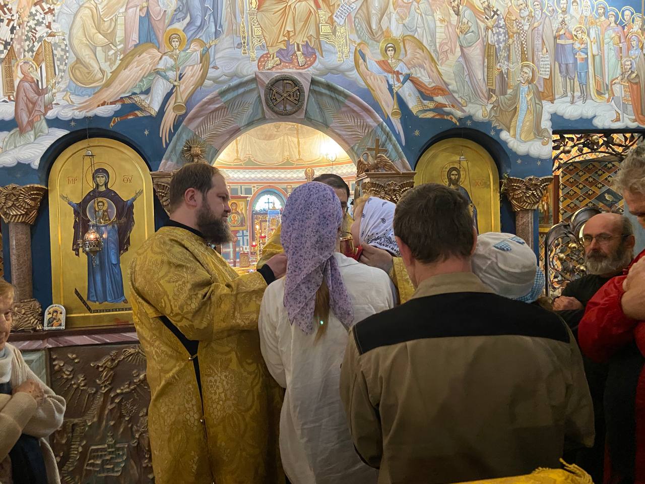 Литургия в Знаменской церкви