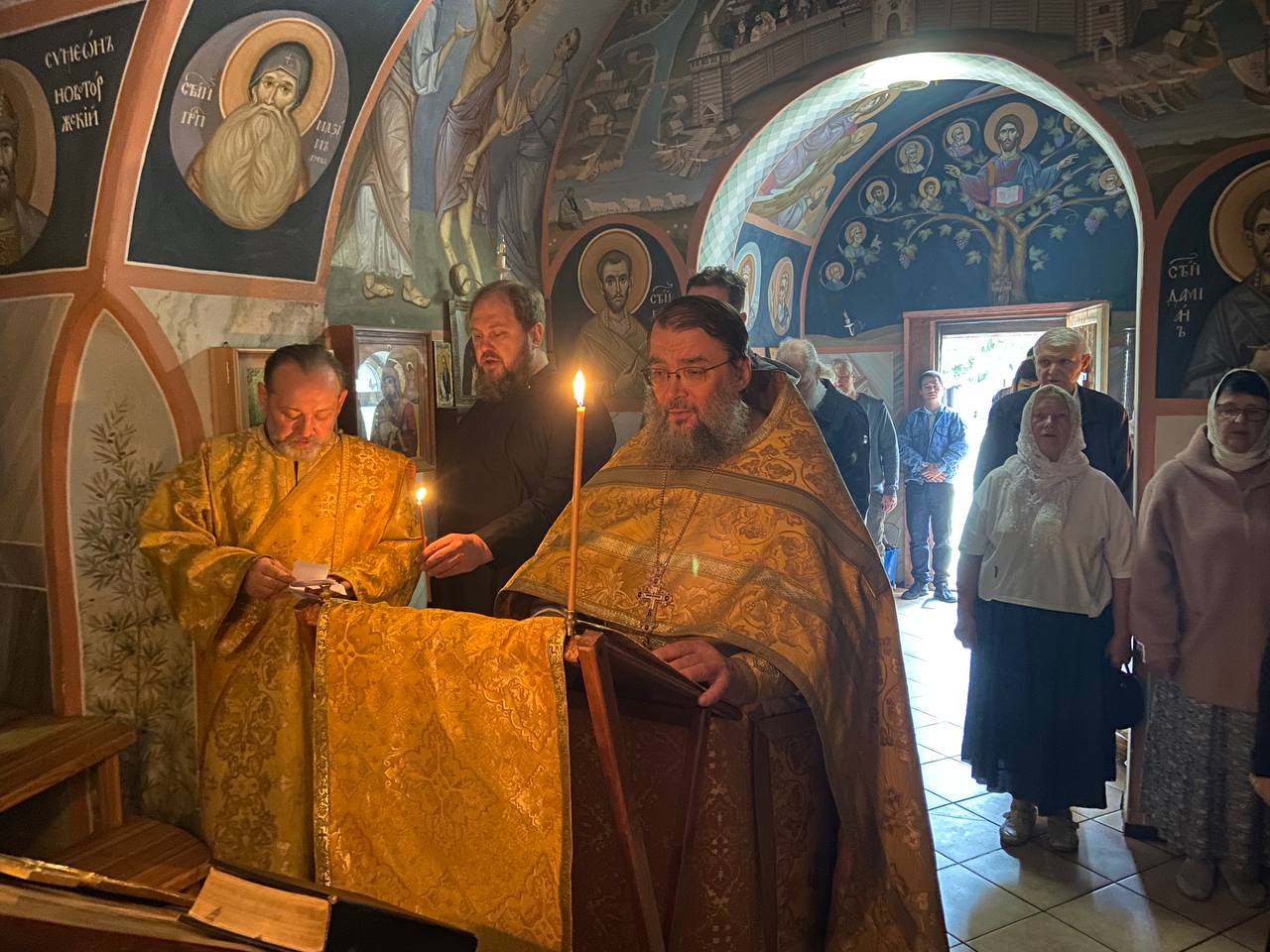 Воскресный молебен