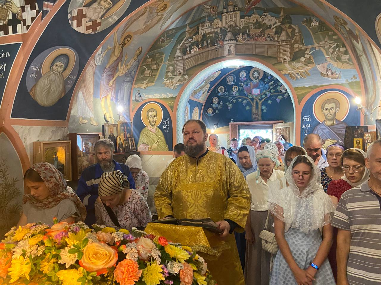 Литургия в Знаменской церкви
