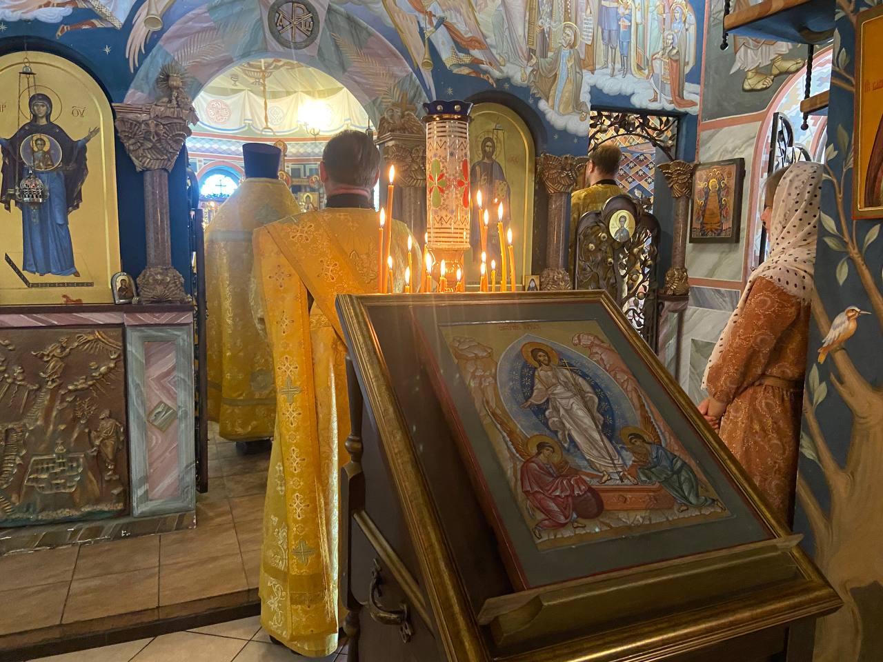 Литургия в Знаменской церкви