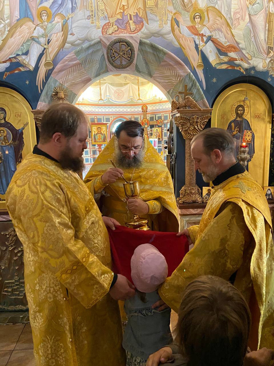 Литургия в Знаменской церкви