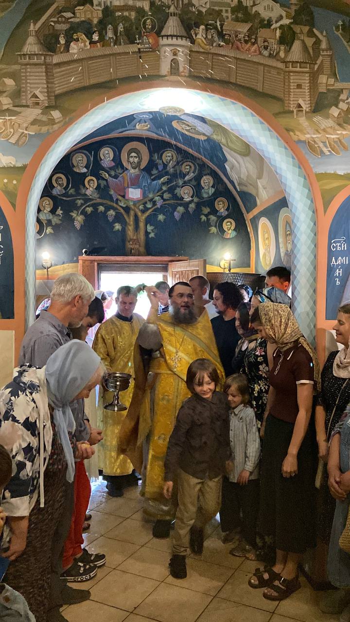 Литургия в Знаменской церкви
