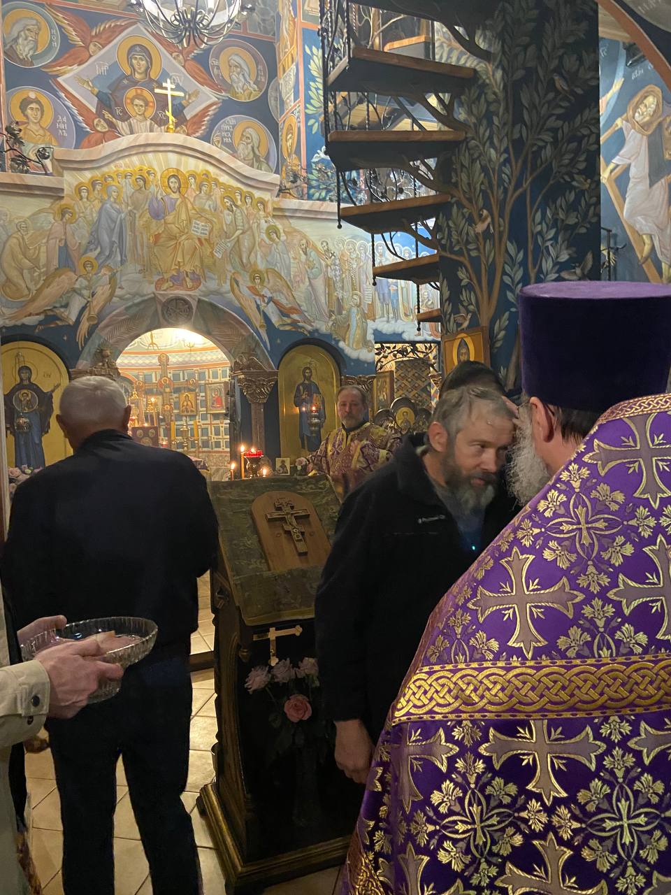 Всенощное накануне праздника Крестовоздвижения
