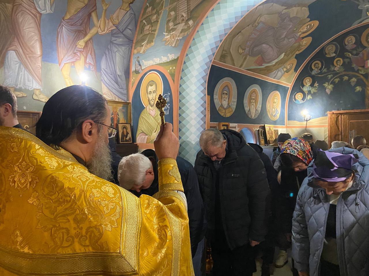 Литургия в Знаменской церкви