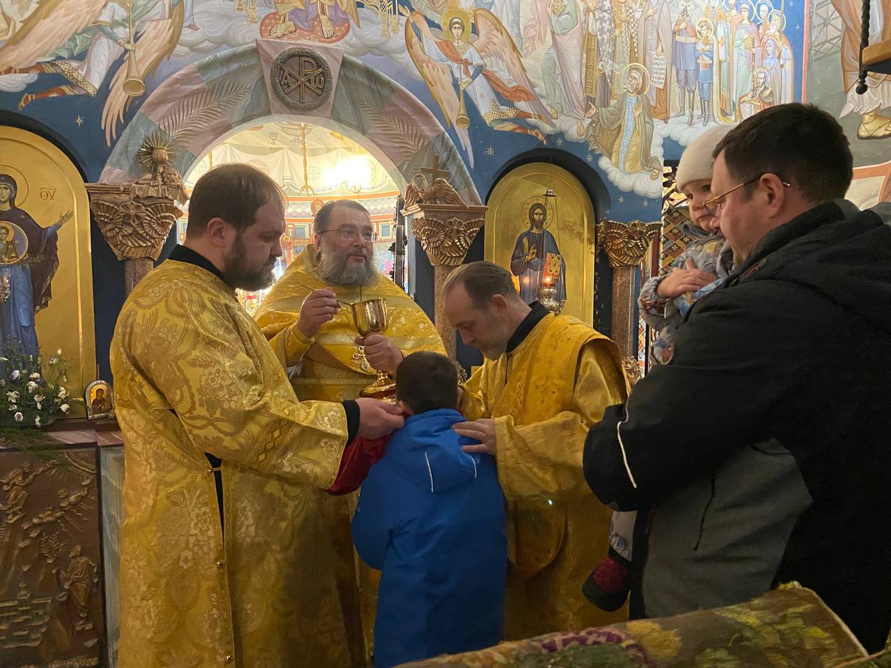 Литургия в Знаменской церкви