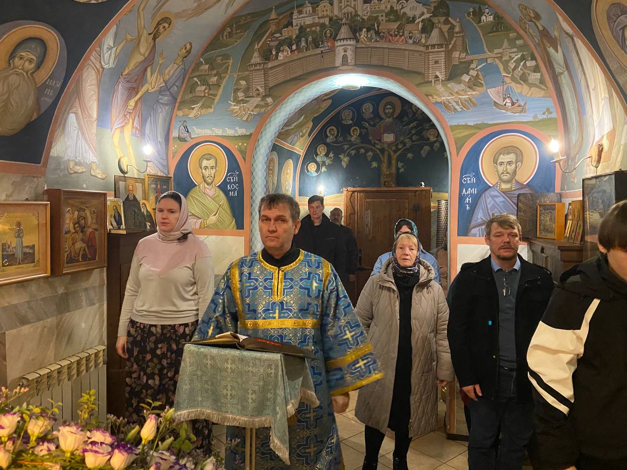 Праздничная Литургия на праздник Казанской