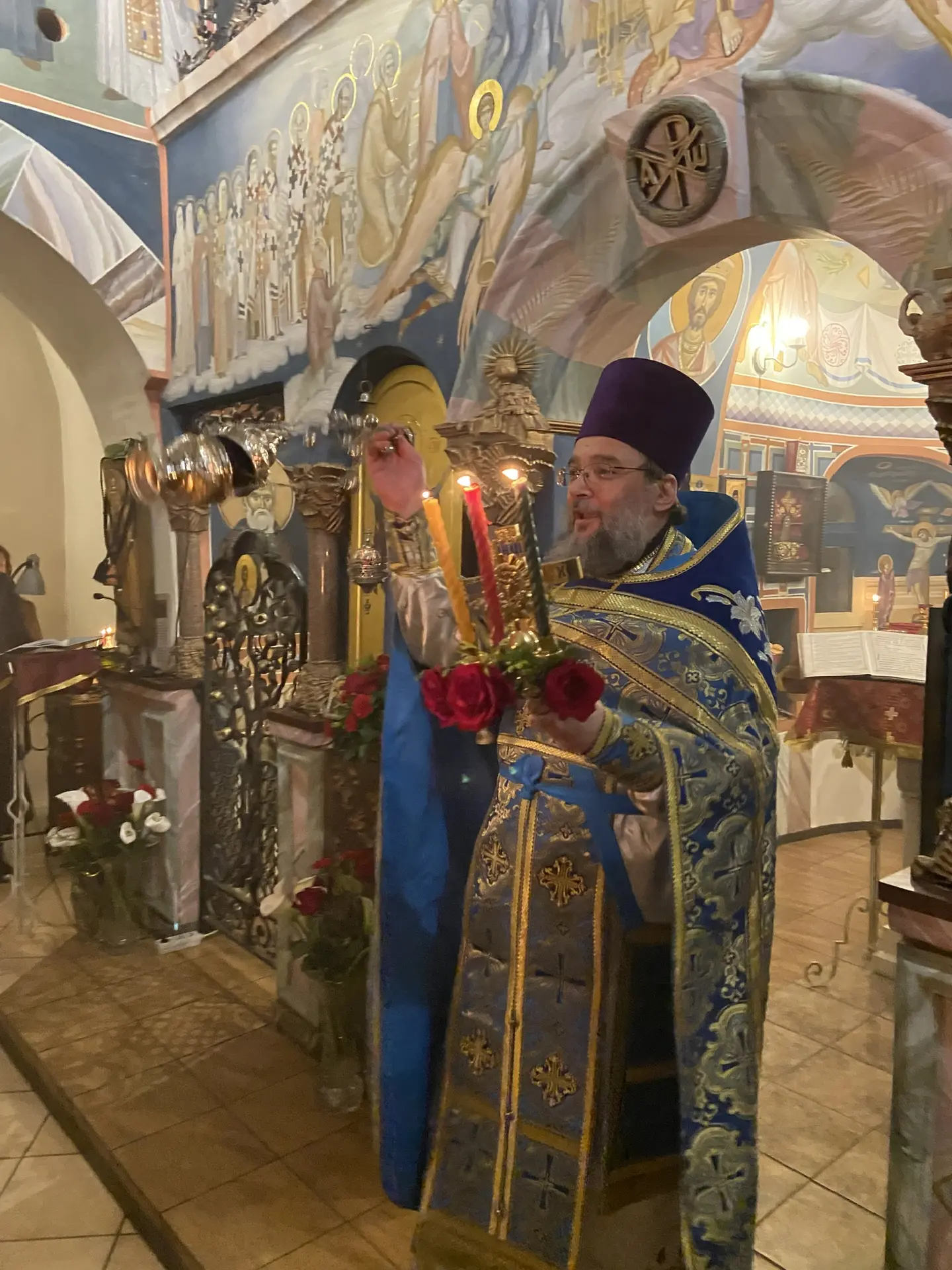 Праздничная пасхальная служба в Знаменской церкви