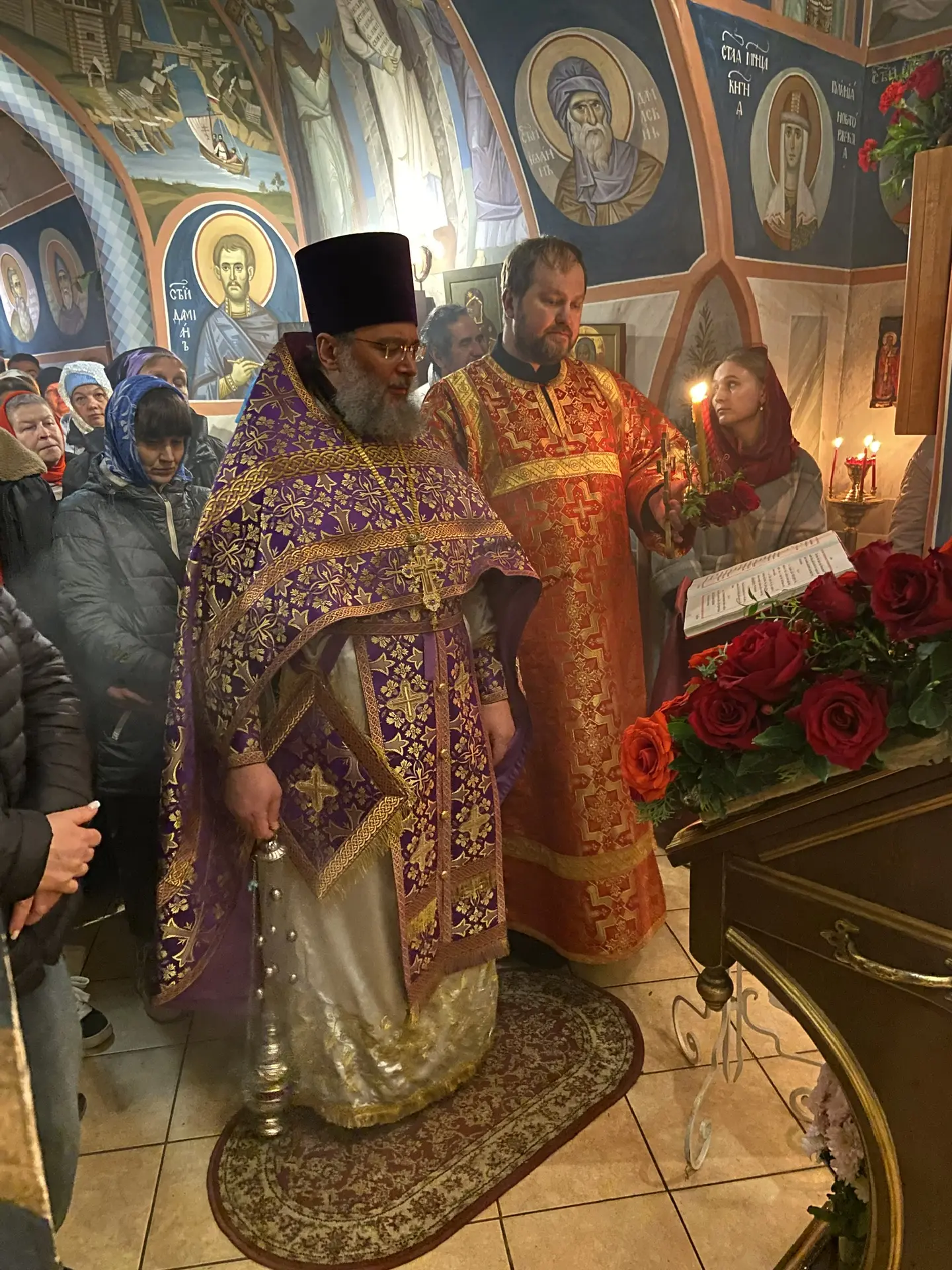 Праздничная пасхальная служба в Знаменской церкви