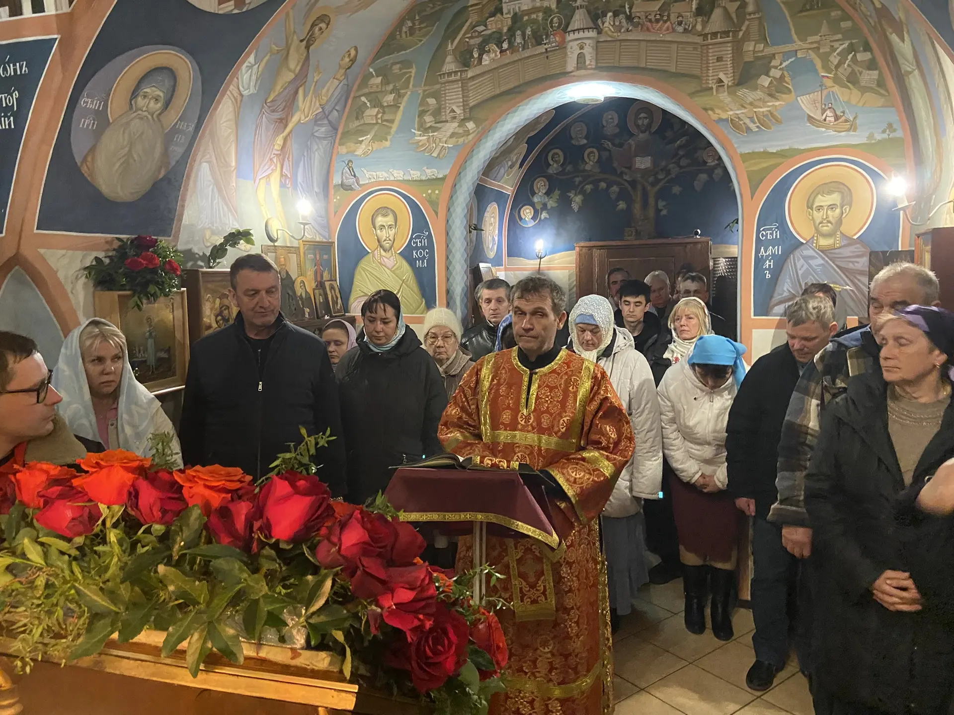 Праздничная пасхальная служба в Знаменской церкви