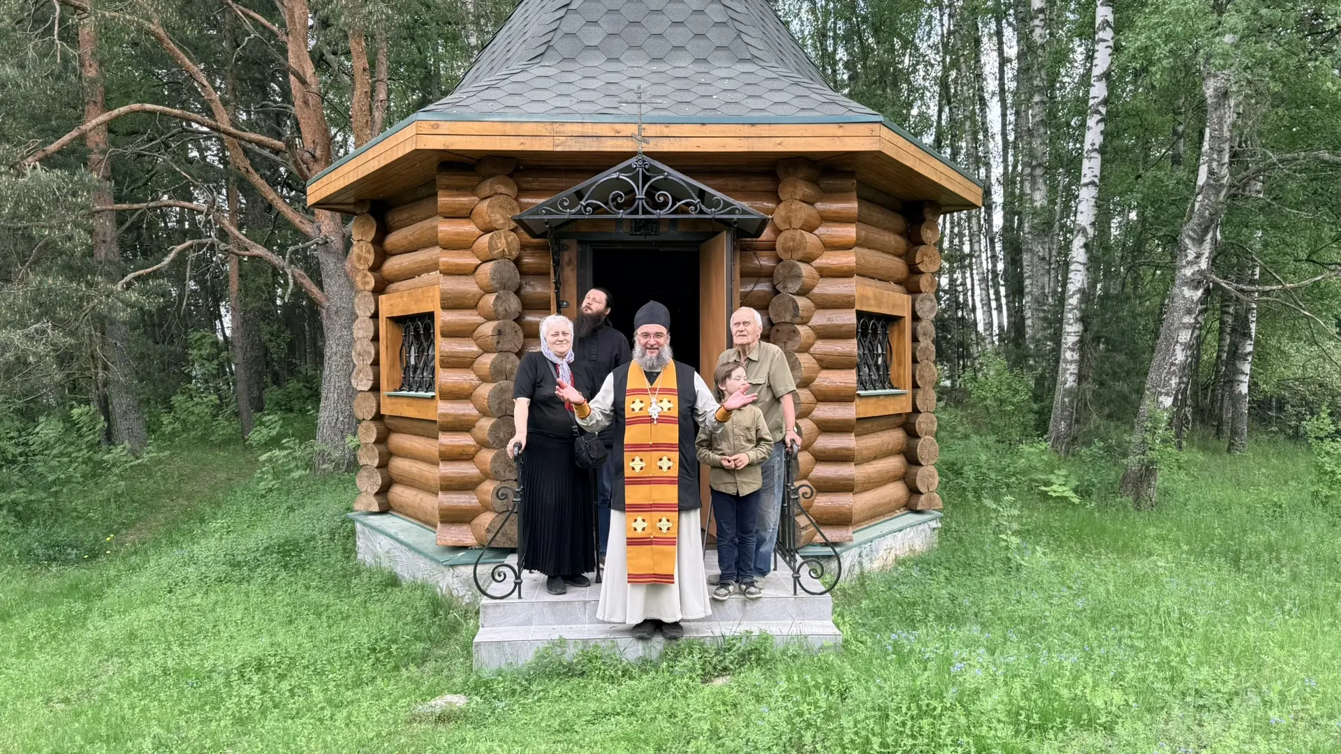 Часовня в Видогощах в праздник св. Николая чудотворца
