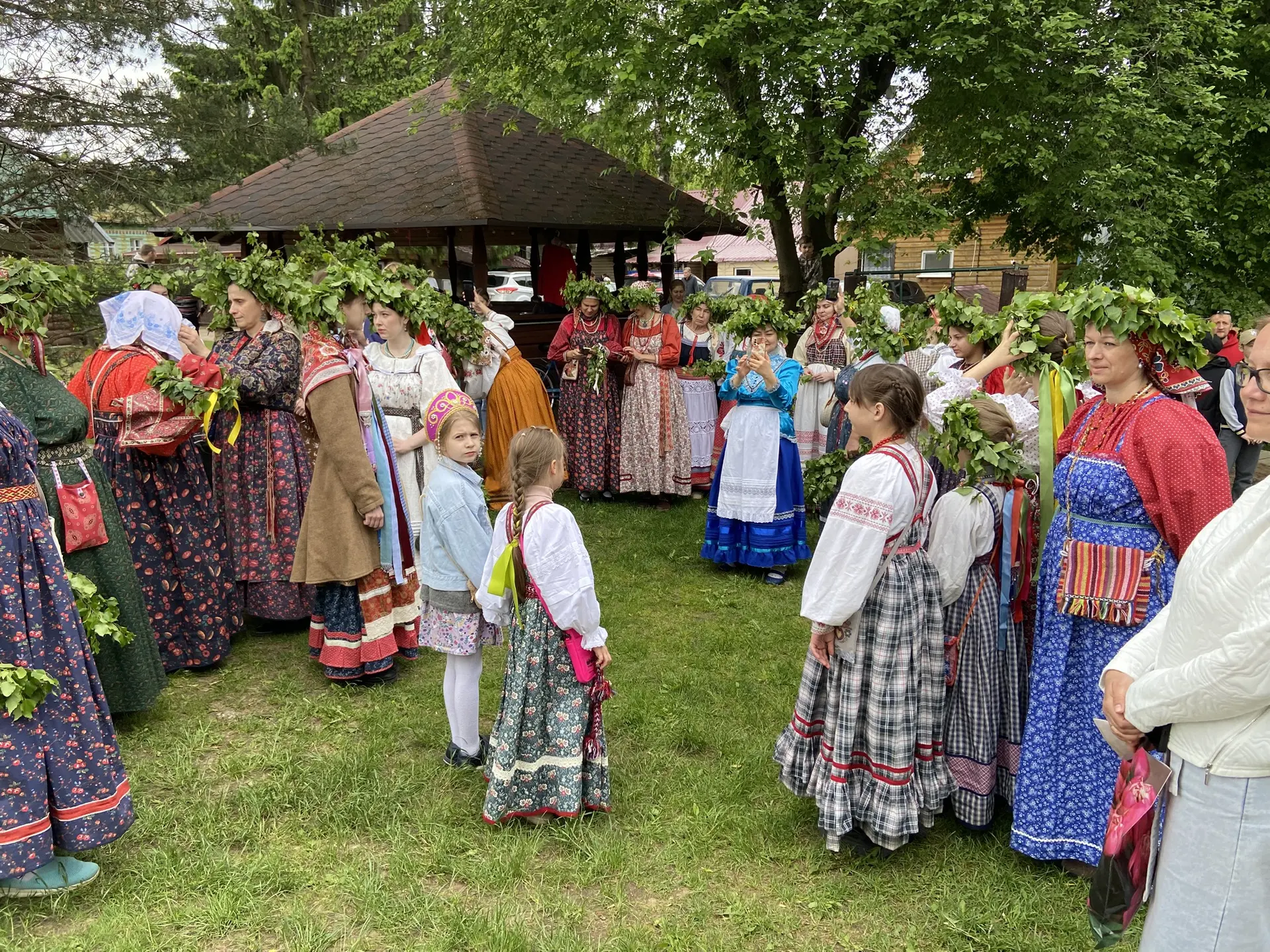 Фольклорный праздник в Савватьево в День Святой Троицы