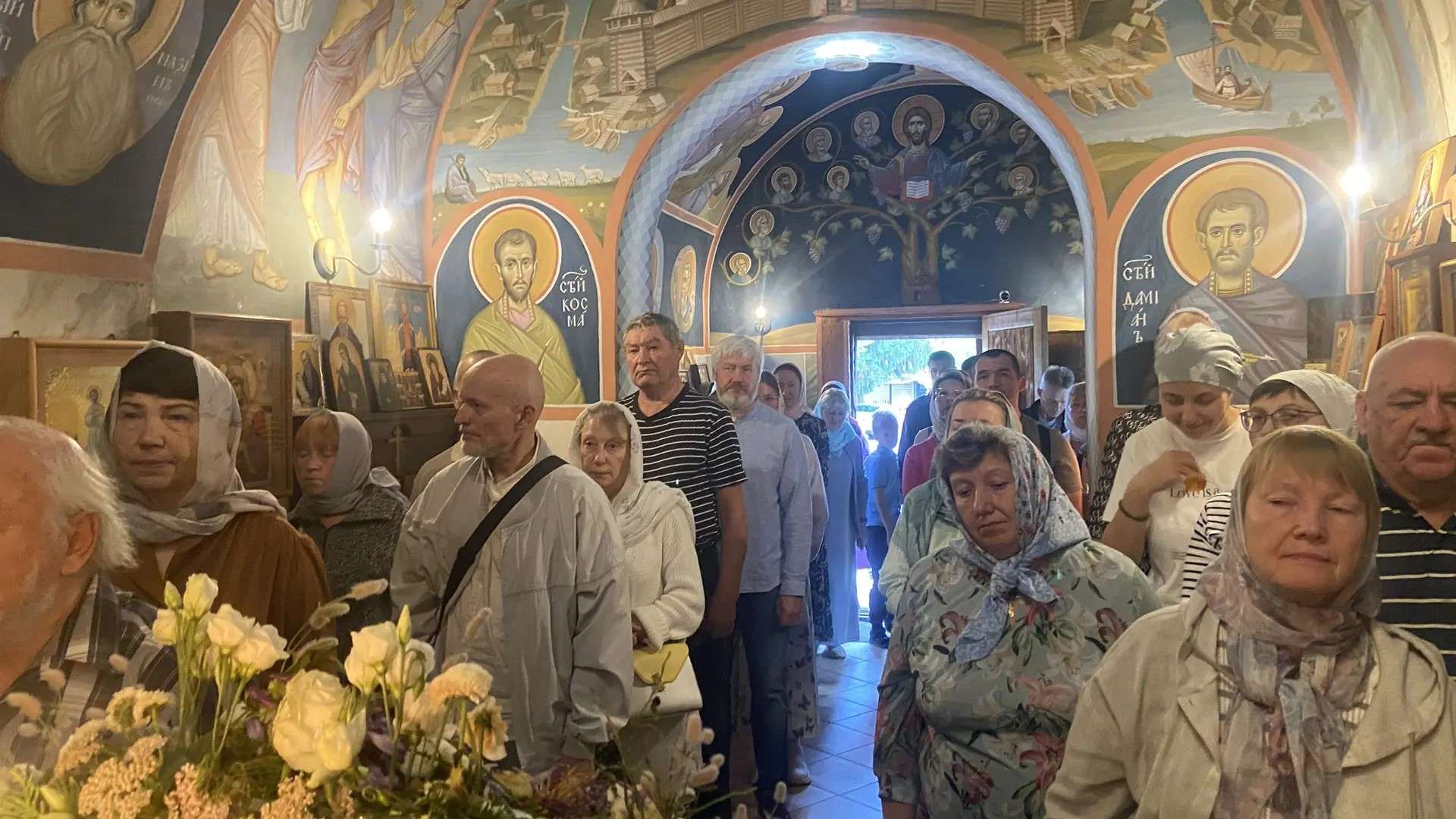 Литургия в Знаменской церкви