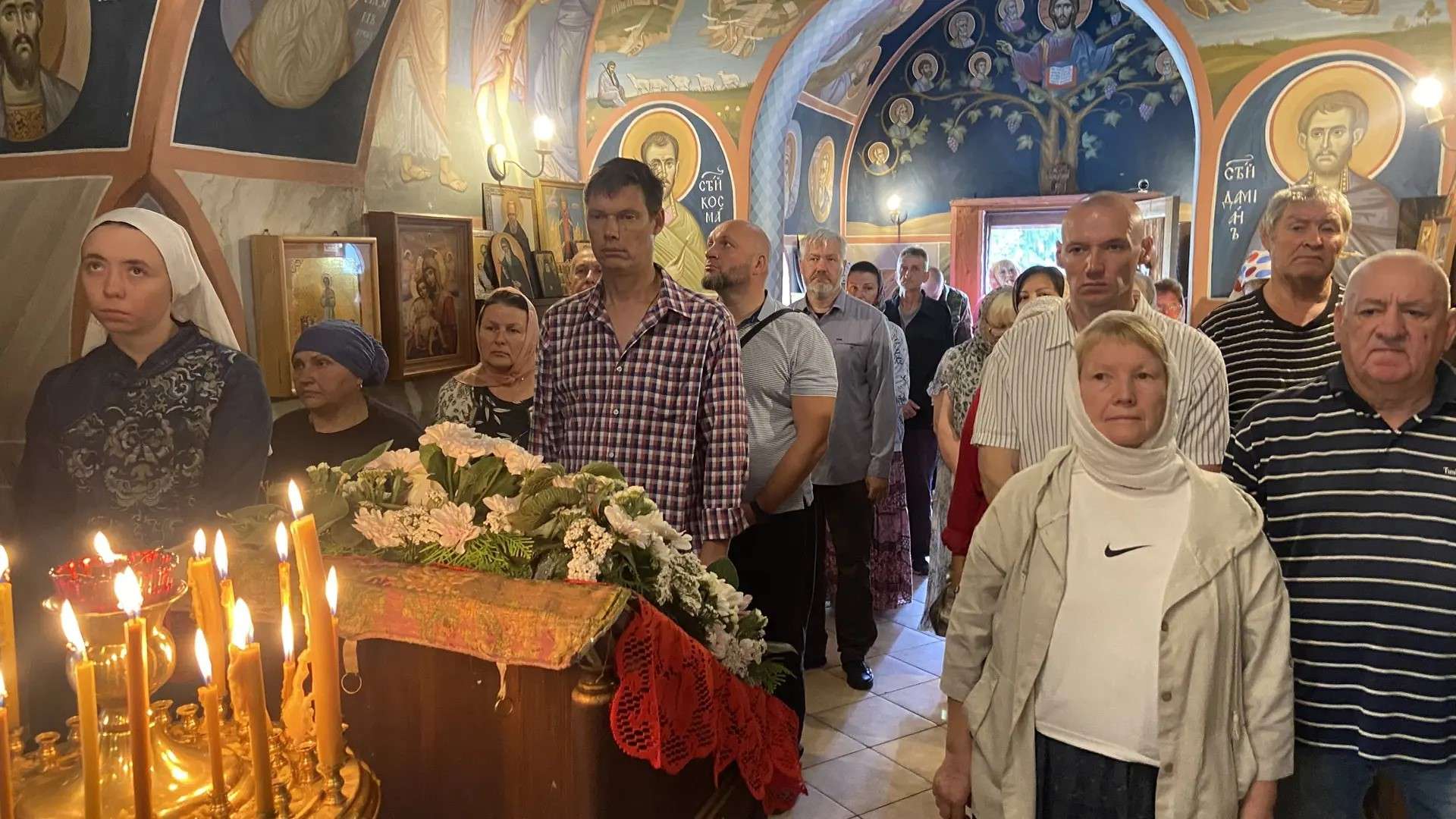 Литургия в Знаменской церкви