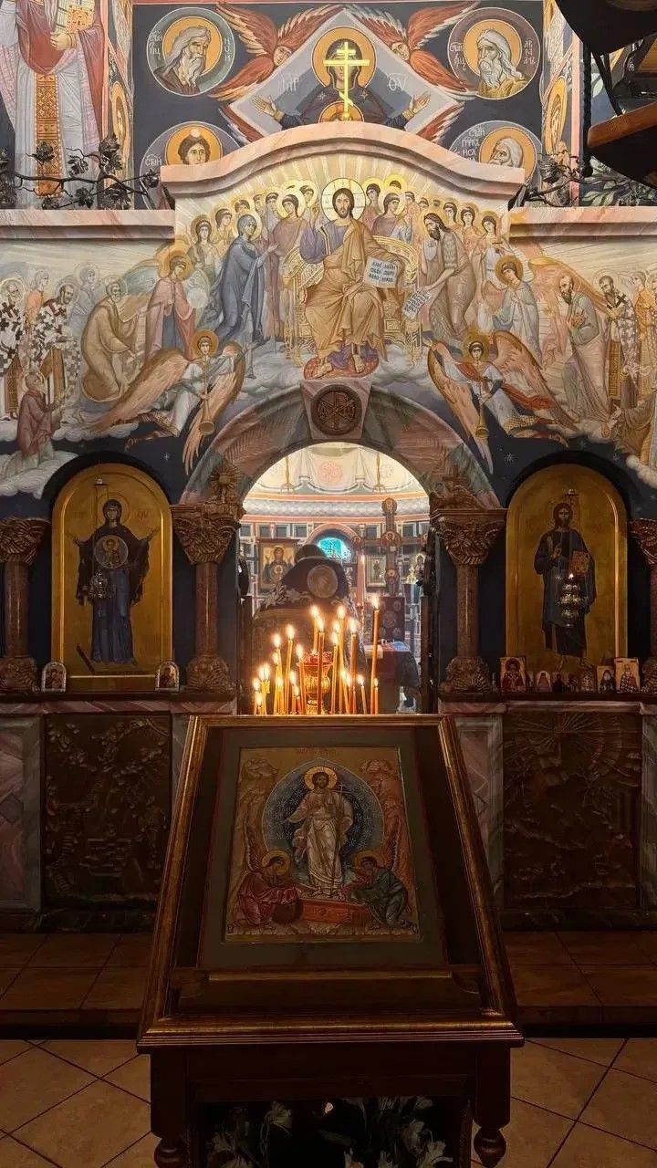 Литургия в Знаменской церкви