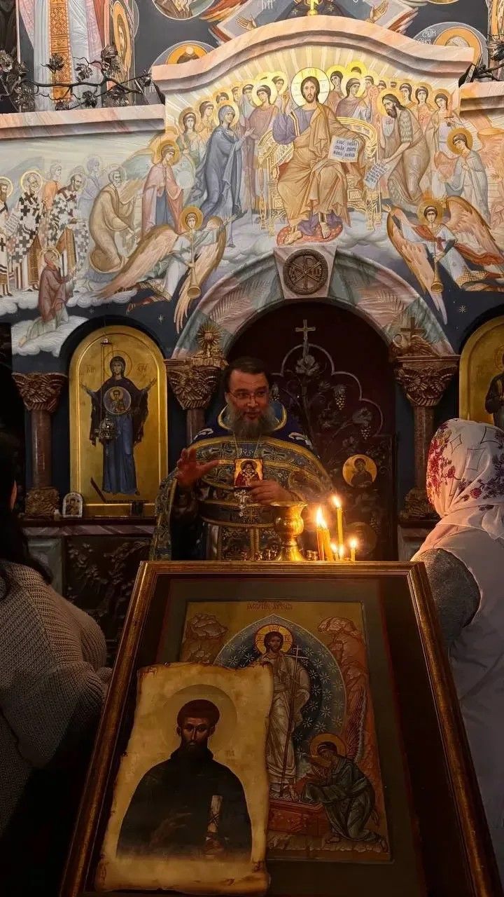 Литургия в Знаменской церкви