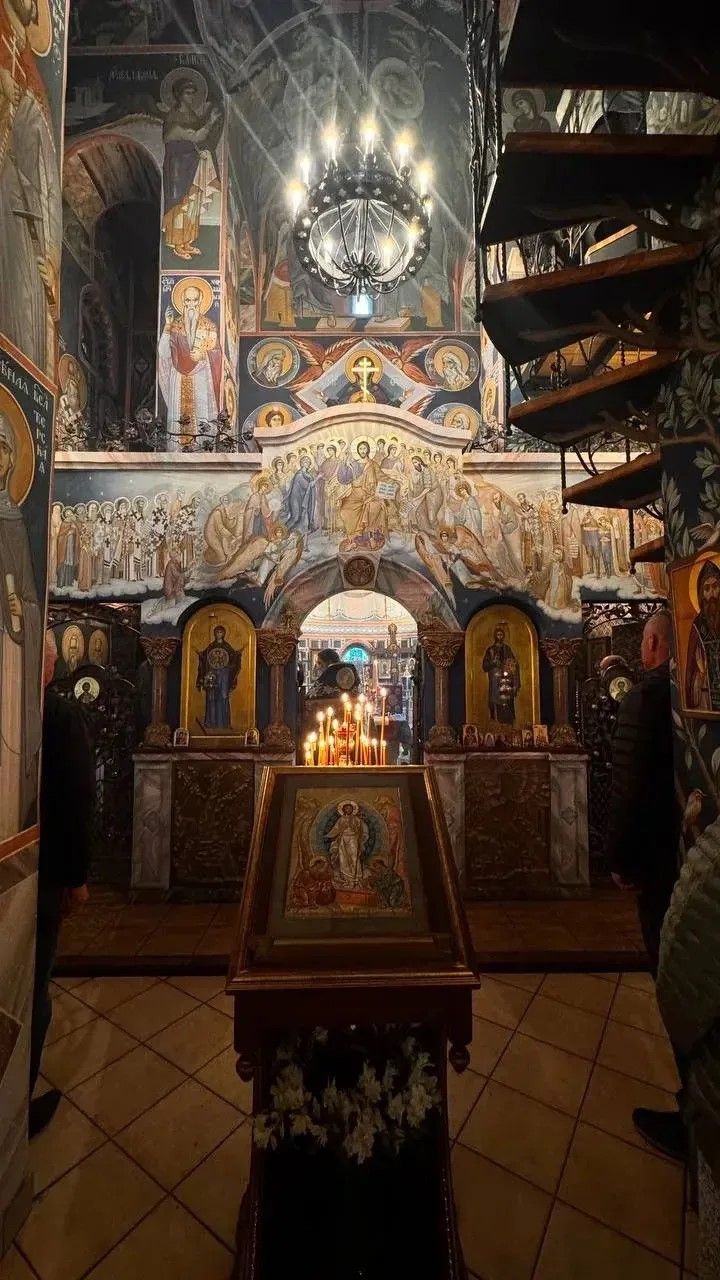 Литургия в Знаменской церкви