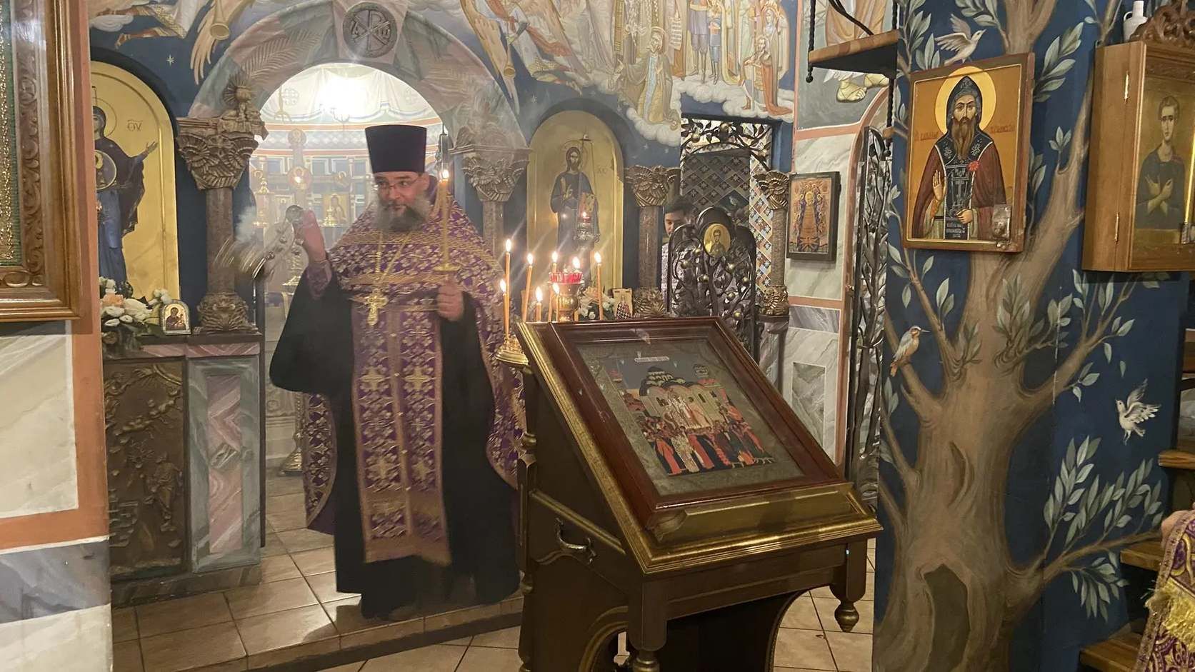 Всенощное накануне праздника Крестовоздвижения