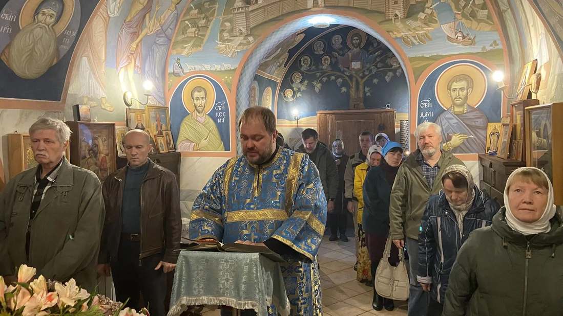 Праздничная Литургия на праздник Покрова