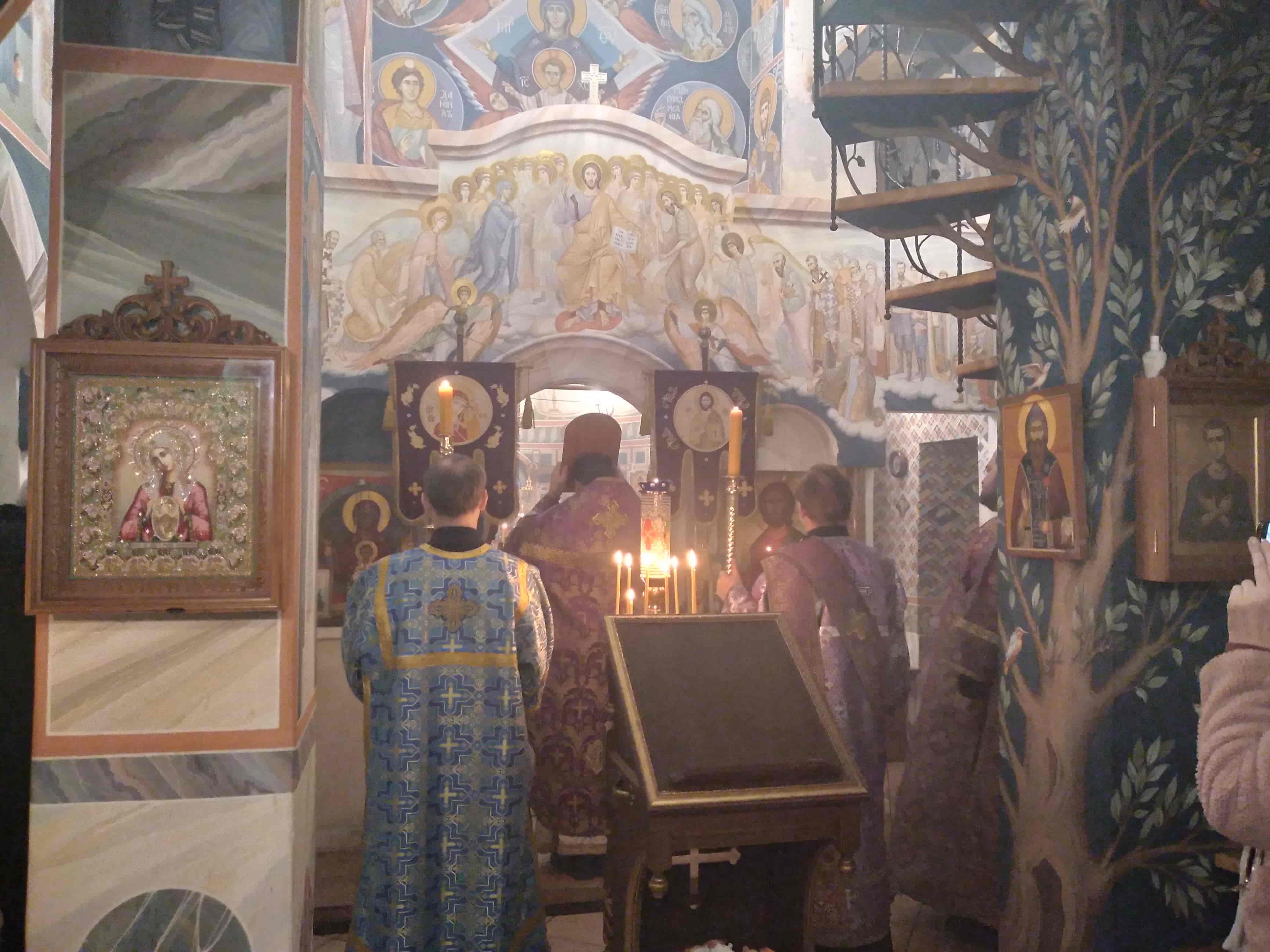 Вынос Креста