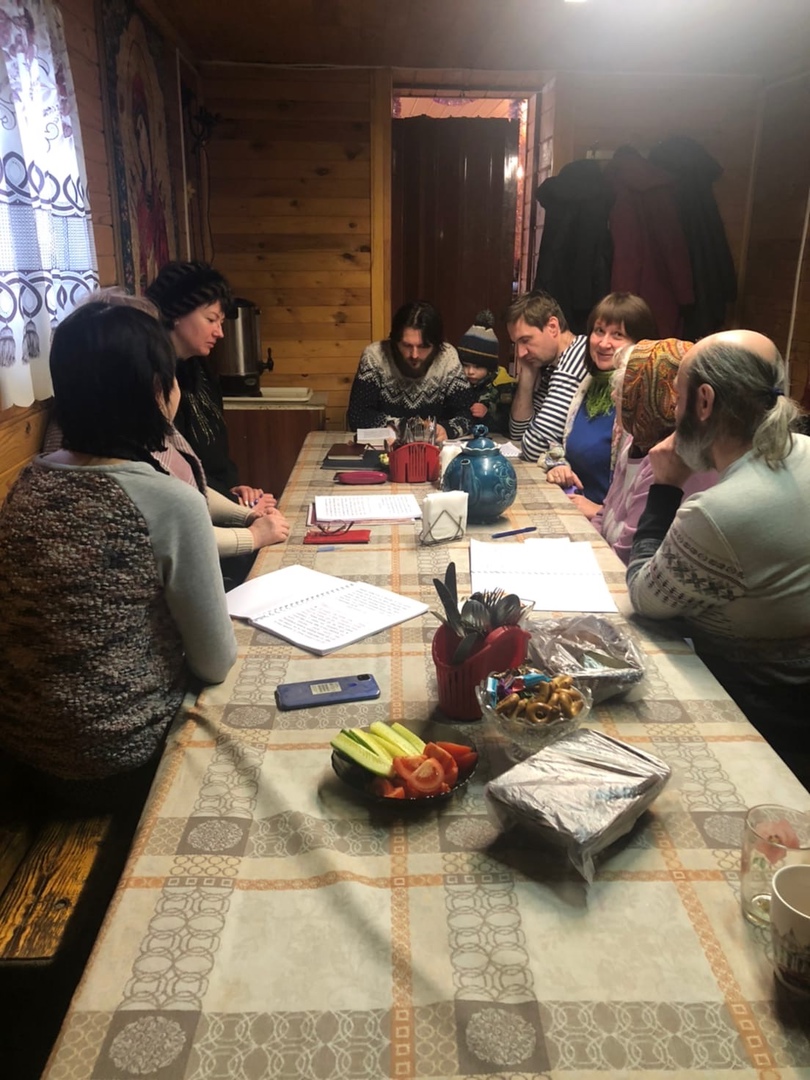 Занятия в школе знаменного пения